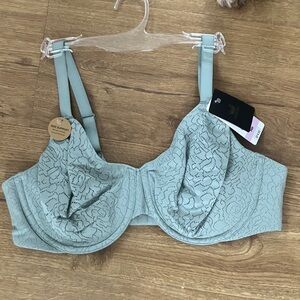 NWT Wacoal Inside Job bra 38D